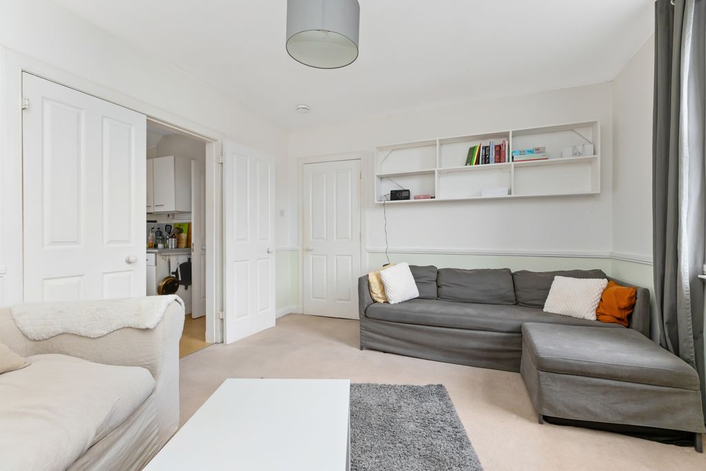 Additional image 3 of 2 bed flat for sale12 Aitchisons Close, 58 West Port, Grassmarket, Edinburgh EH1