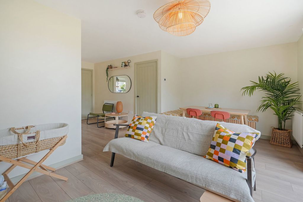 Additional image 8 of 4 bed town house for saleWoodyard Avenue, Tapton, Chesterfield S41