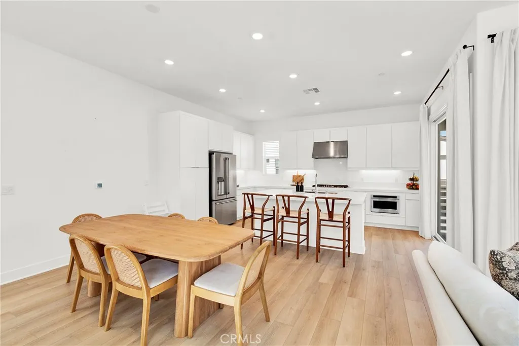 Additional image 11 of 74 Dudley, Irvine, CA 92618