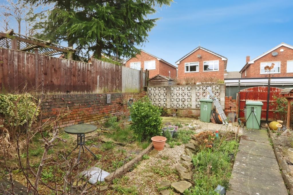 Additional image 17 of 2 bed terraced house for saleSanforth Street, Chesterfield S41