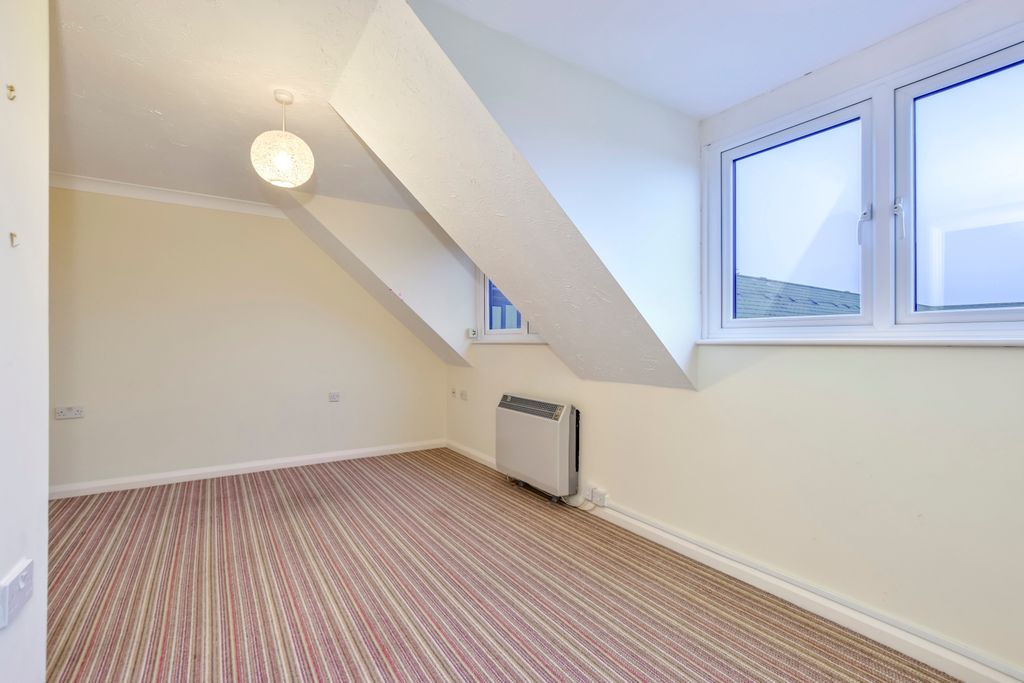 Additional image 3 of 1 bed property for saleThe Crescent, Abbots Langley WD5