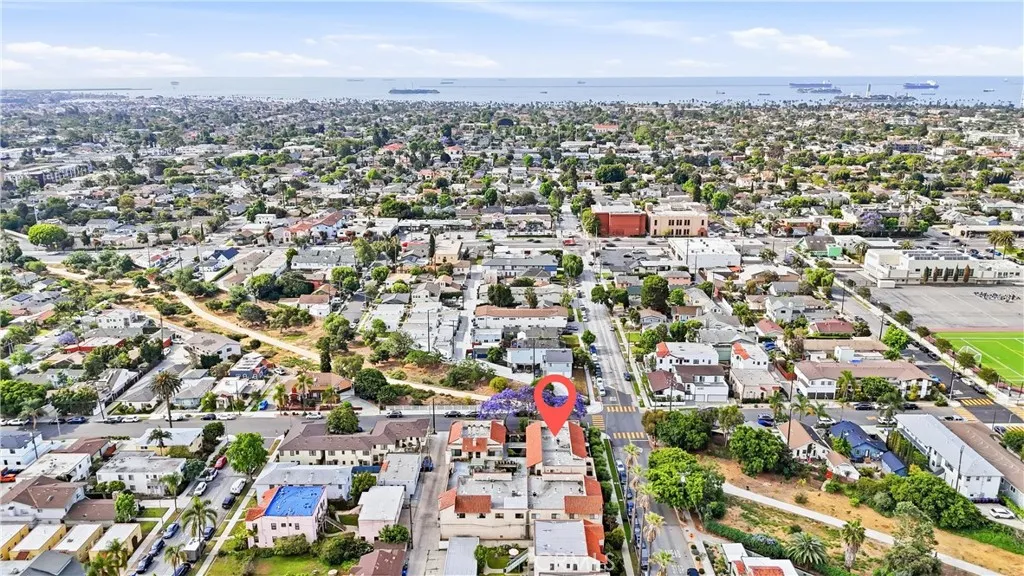 Additional image 53 of 800 Termino Avenue Unit 5, Long Beach, CA 90804