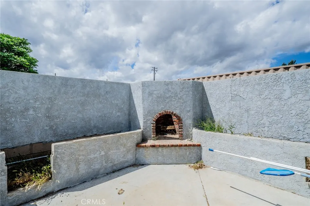 9980 Johnson Rd, Phelan, CA 92371 photo 5