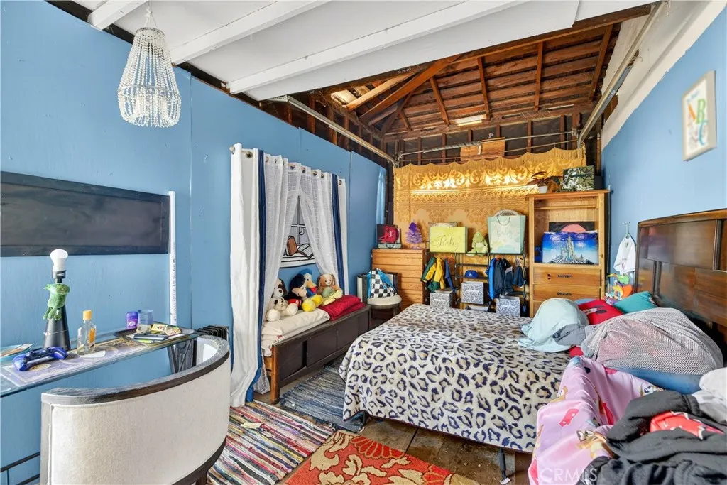 Additional image 16 of 705 S Thorson Avenue, Compton, CA 90221