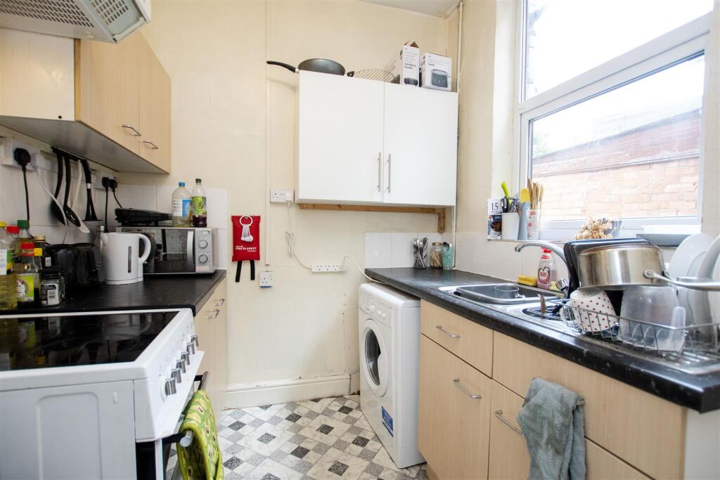 Dawlish Road, Birmingham, West Midlands, B29 photo 3