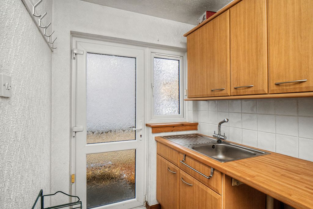 Additional image 8 of 4 bed detached house for sale8 Burnside Park, Balerno, Edinburgh EH14