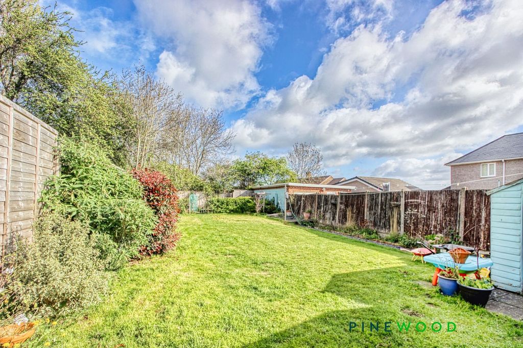 Additional image 31 of 3 bed semi-detached house for saleGloucester Road, Newbold, Chesterfield, Derbyshire S41