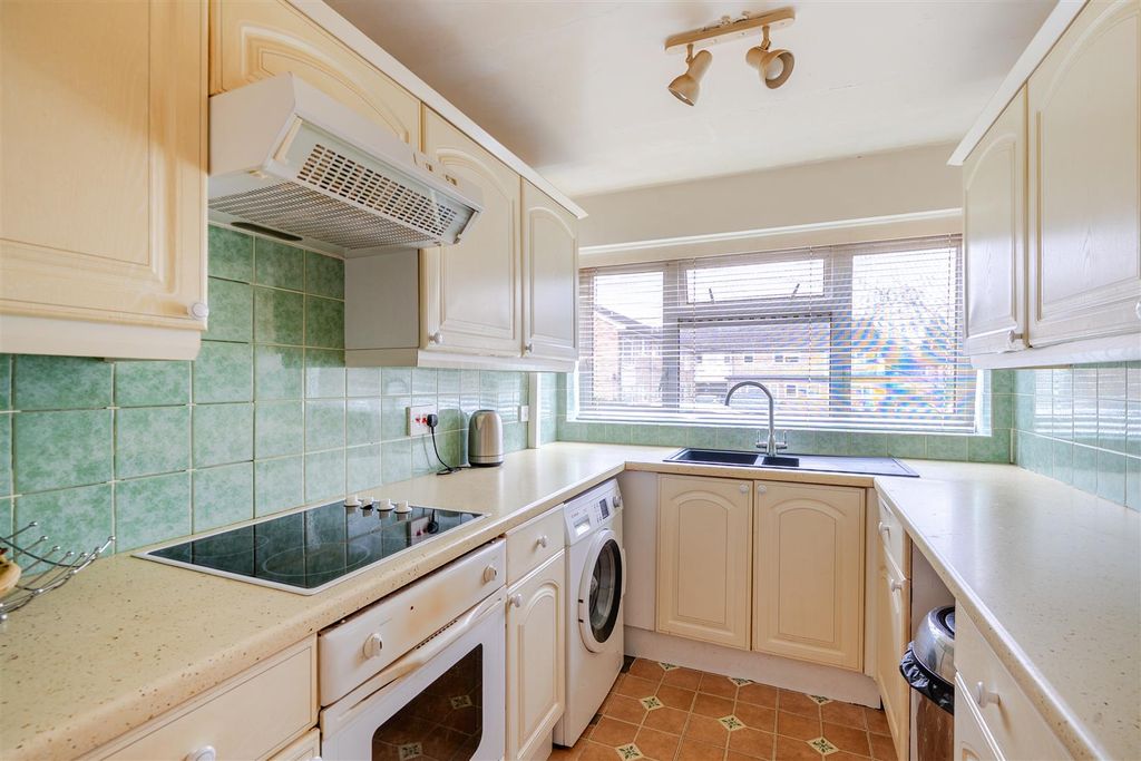Additional image 5 of 2 bed flat for saleBrookers Close, Ashtead KT21