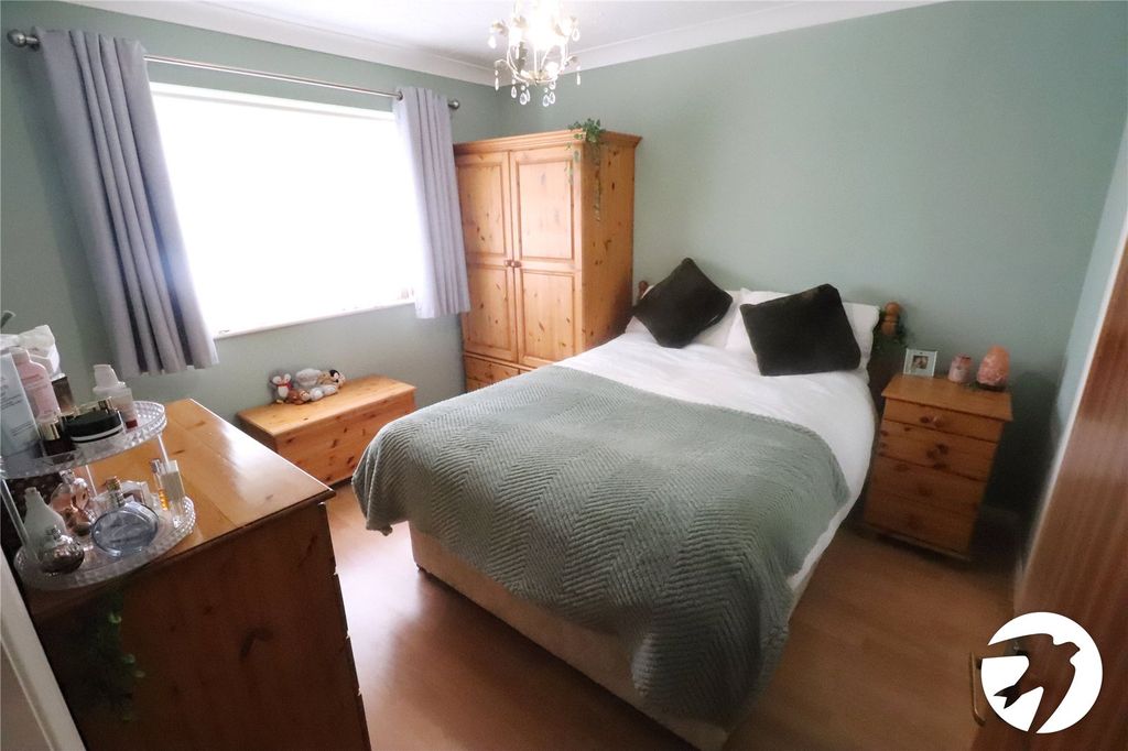 Additional image 6 of 2 bed flat for saleCheshunt Road, Belvedere DA17