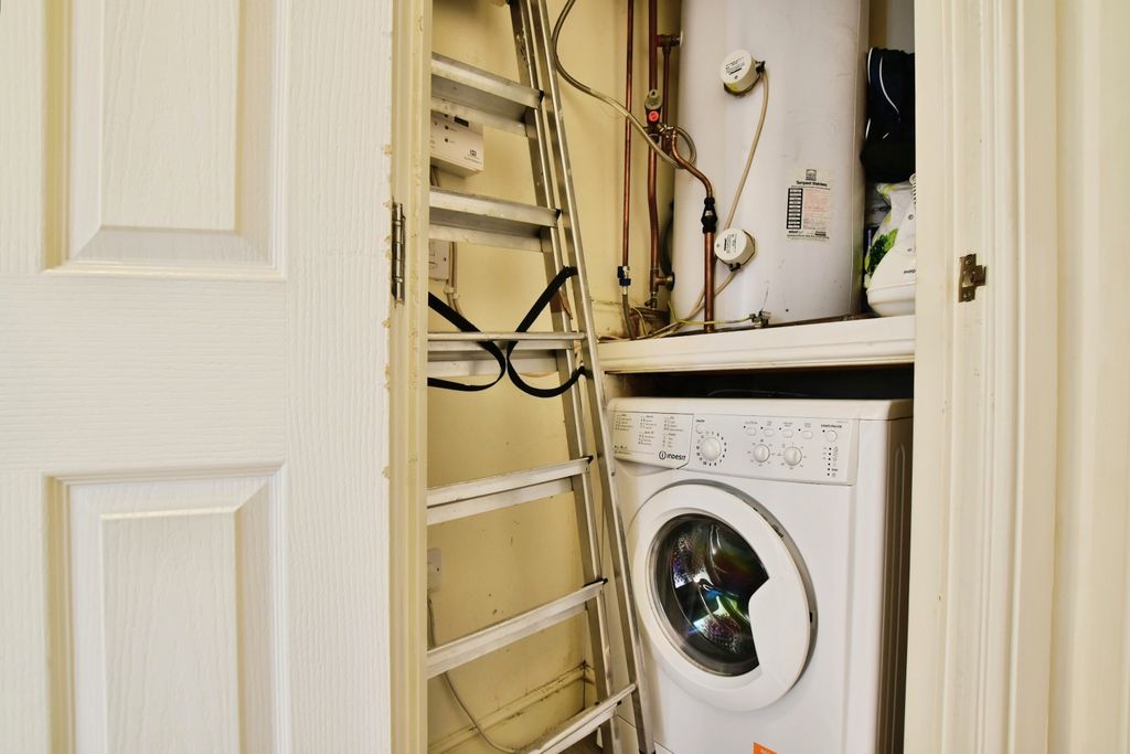 Additional image 12 of 2 bed flat for saleNew Copper Moss, Altrincham WA15