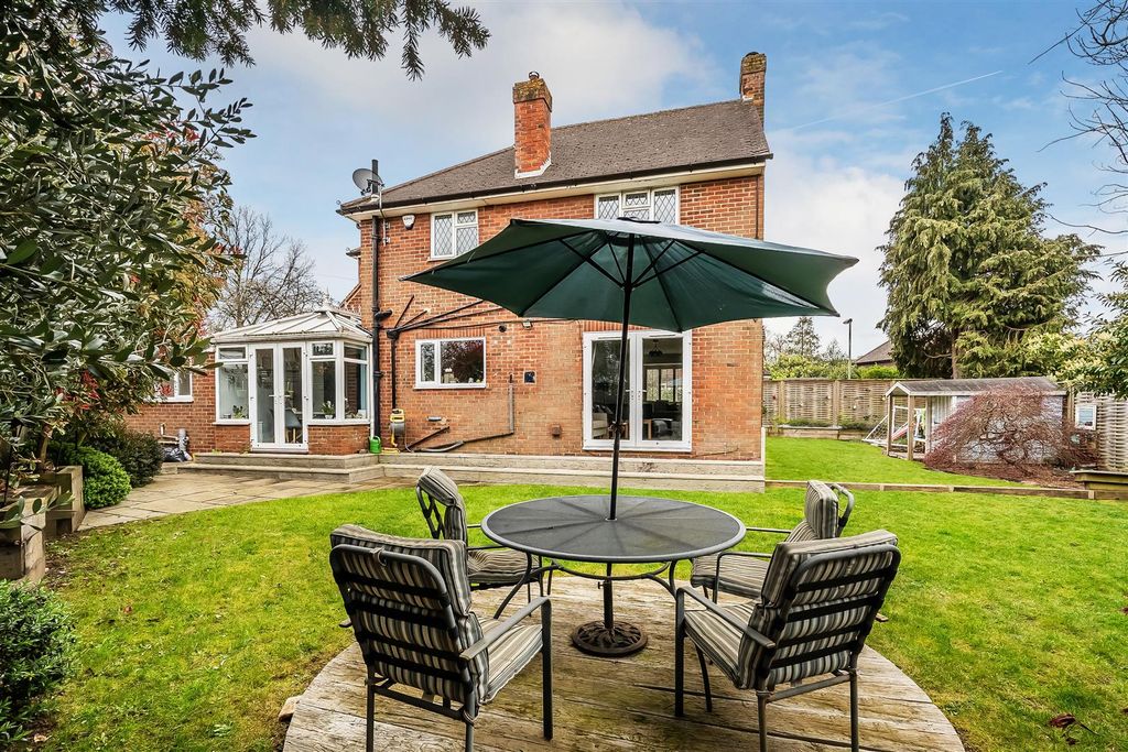 Additional image 4 of 3 bed property for saleGlebe Road, Ashtead KT21
