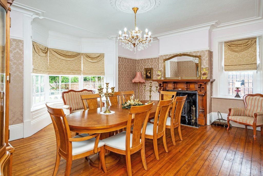Additional image 7 of 5 bed property for saleBroad Street, Hoyland, Barnsley S74