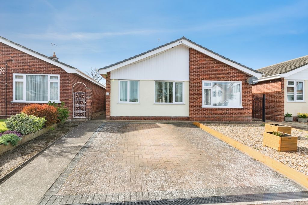 3 bed bungalow for saleDorothy Hodgkin Court, Beccles NR34