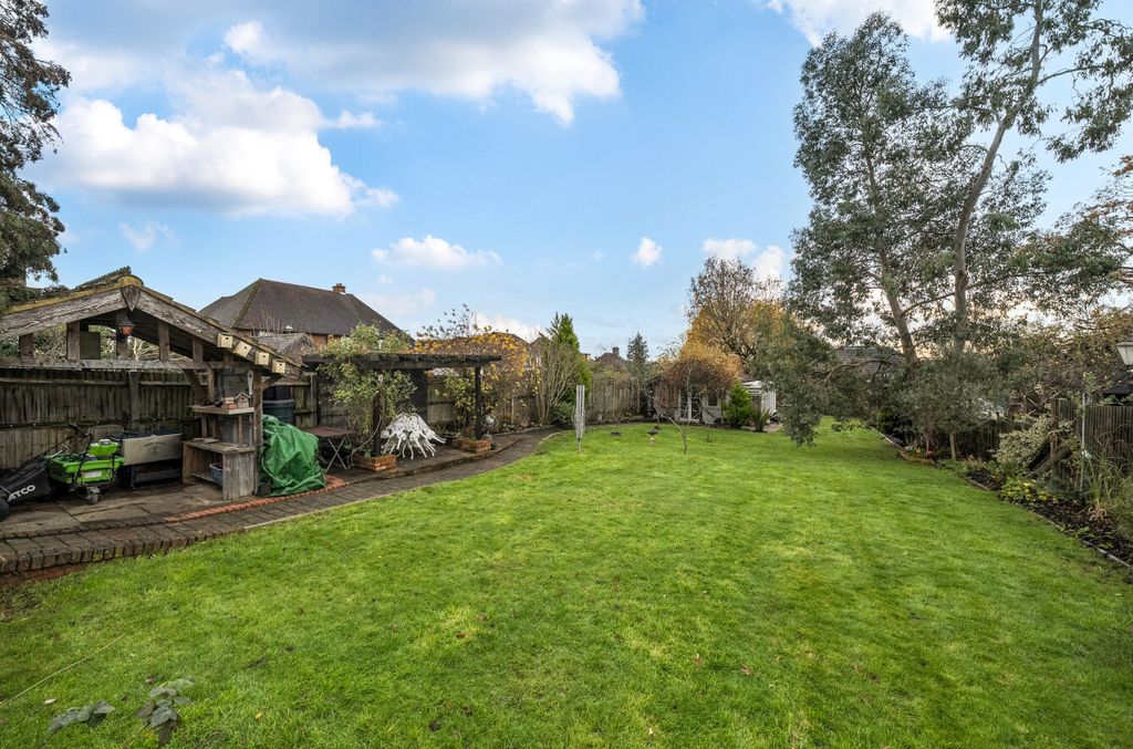 Additional image 21 of 4 bed detached house for saleBridge Road, Aldershot, Hampshire GU11
