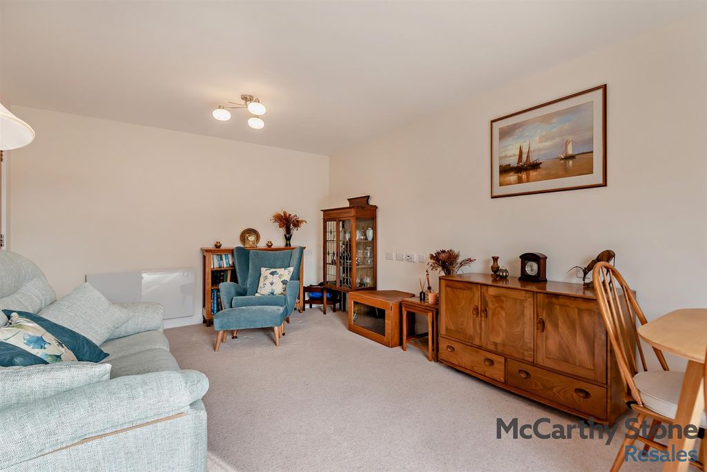 Additional image 3 of 1 bed flat for saleWayfarer Place, The Dean, Alresford SO24