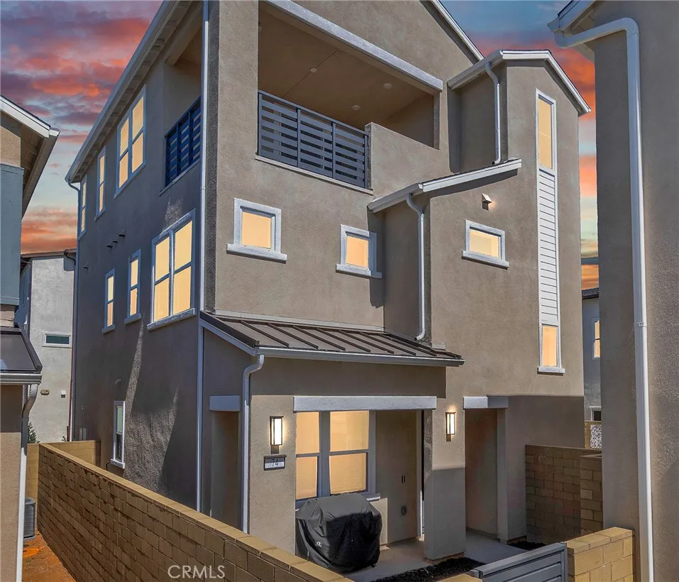 Additional image 51 of 74 Dudley, Irvine, CA 92618