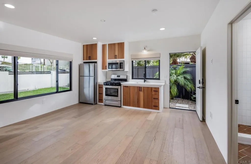 Additional image 60 of 1890 Basswood Avenue, Carlsbad, CA 92008