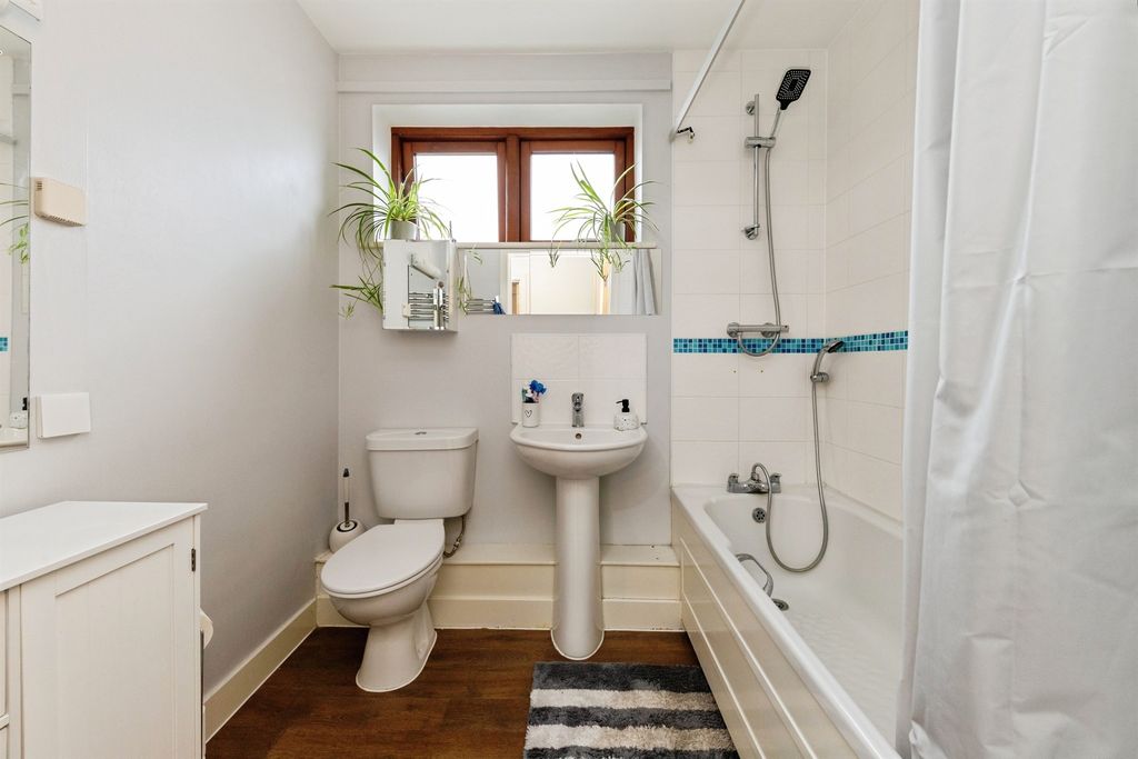 Additional image 8 of 2 bed flat for saleHartington Place, Letchworth Garden City SG6