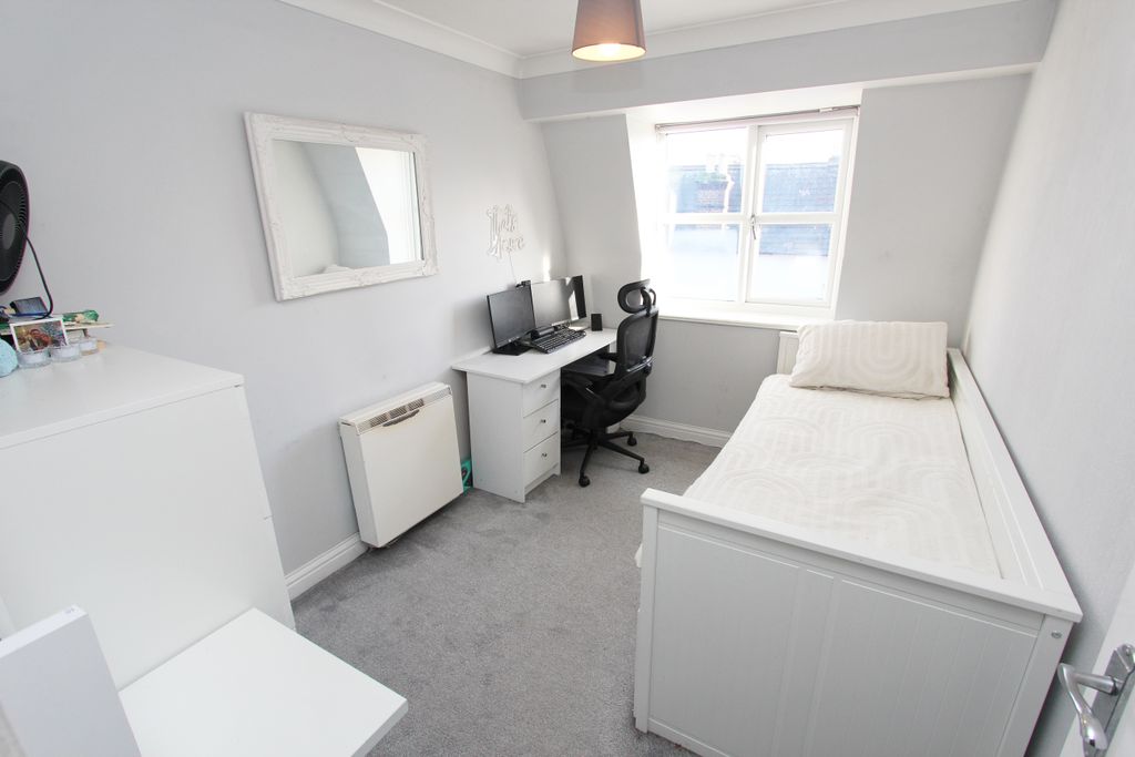 Additional image 6 of 2 bed flat for saleRobert Court, 35 Crook Log, Bexleyheath DA6