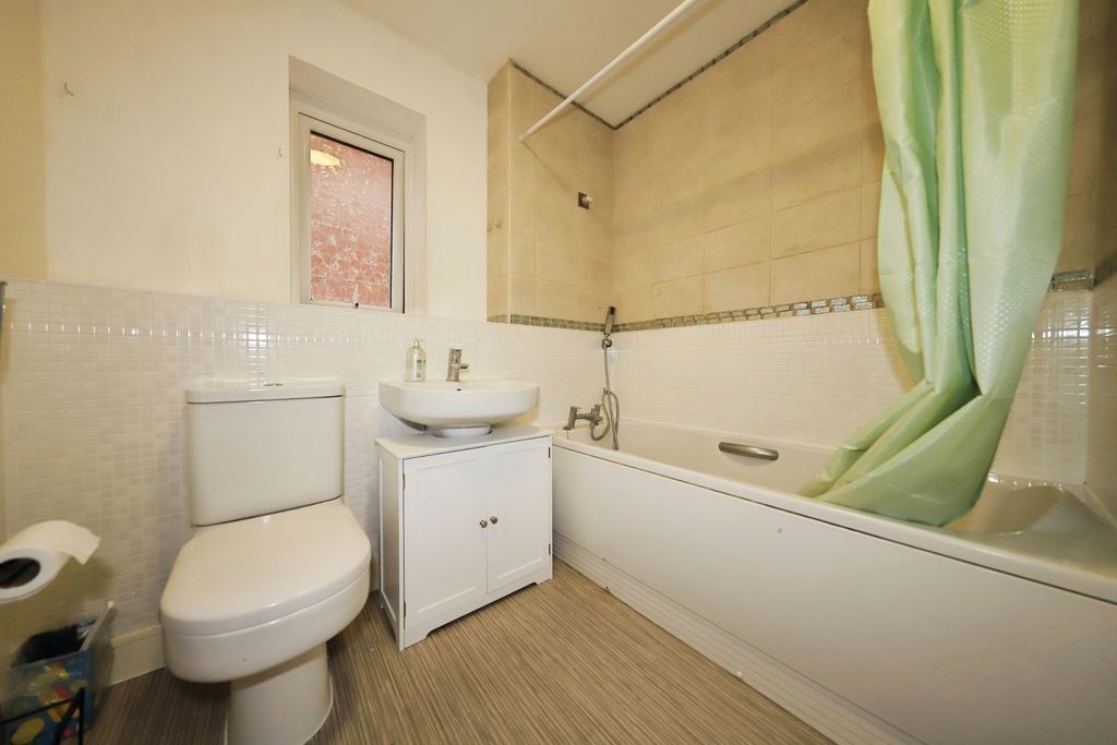 Additional image 14 of 3 bed semi-detached house for saleHemlock Way, Bilston, West Midlands WV14