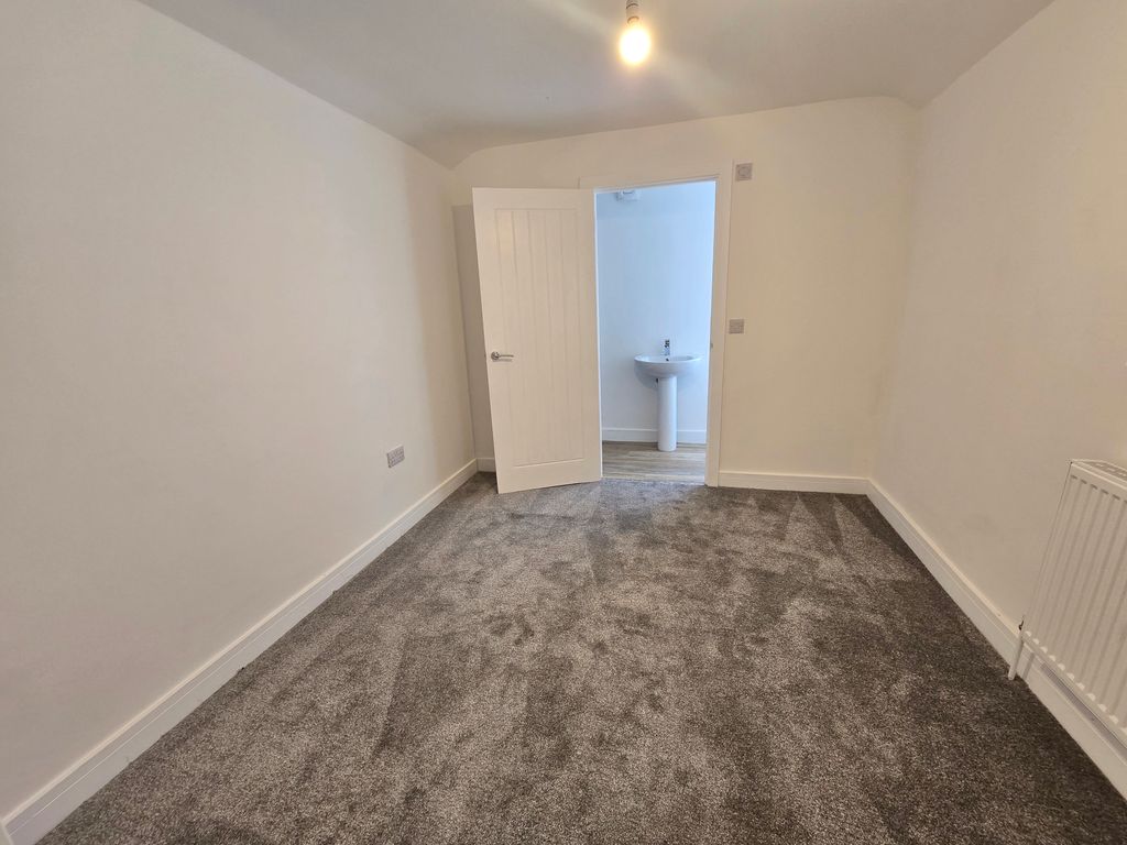 Additional image 9 of 4 bed terraced house for saleLakefield Place, Llanelli SA15