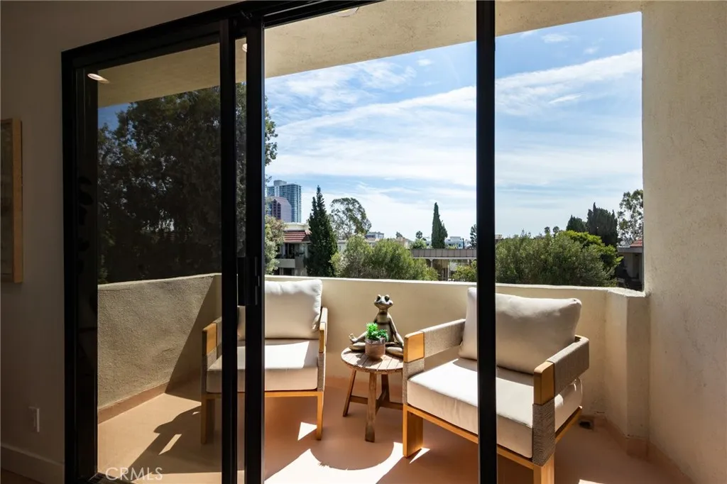 Additional image 59 of 11919 Mayfield Ave Unit 2, Los Angeles, CA 90049