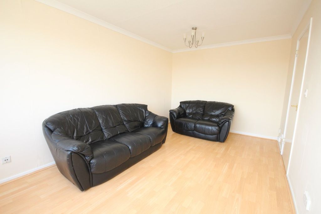 Additional image 4 of 1 bed flat for saleBittern Way, Letchworth Garden City SG6