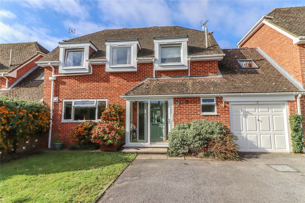 Additional image 20 of 5 bed link detached house for saleYew Tree Close, Goodworth Clatford, Andover, Hampshire SP11