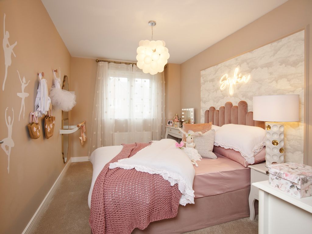 Additional image 11 of 5 bed detached house for sale"The Millwright" at West Hope Grant's Road, Aldershot GU11