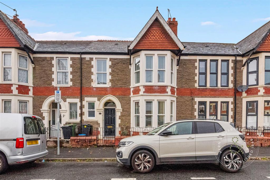 3 bed terraced house for saleNorthumberland Street, Cardiff CF5