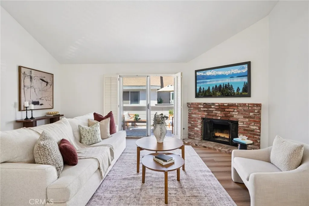 Additional image 14 of 211 S Helberta Avenue Unit 1, Redondo Beach, CA 90277