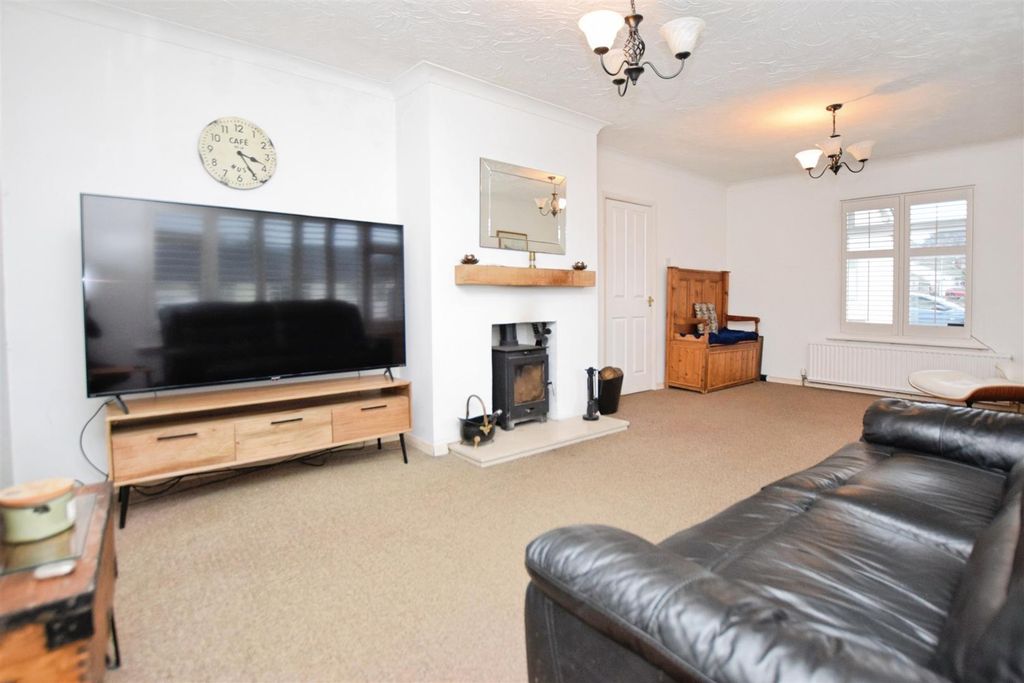 Additional image 2 of 2 bed detached bungalow for saleSunningdale, Abergele LL22