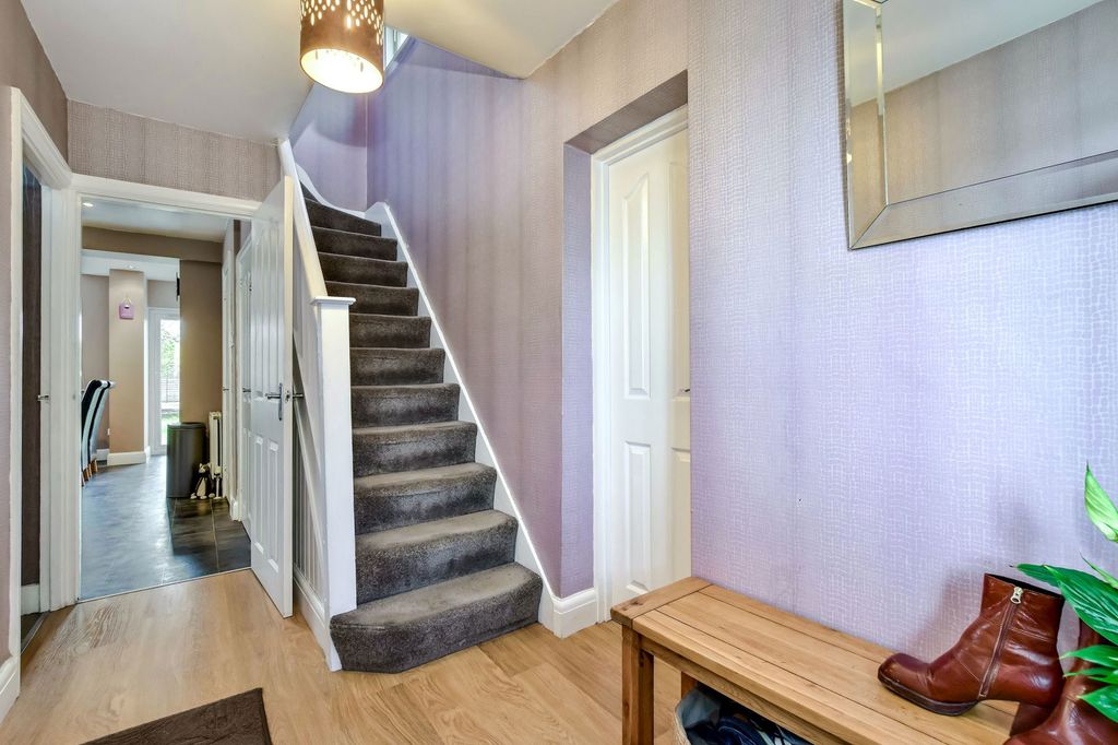 Additional image 2 of 4 bed semi-detached house for saleThe Crescent, Abbots Langley WD5
