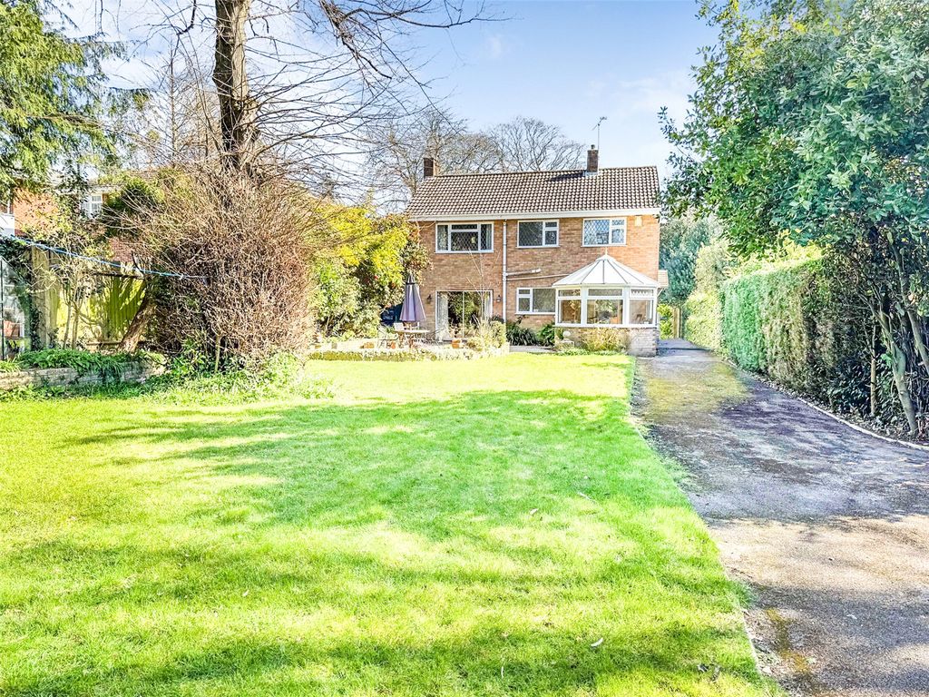 Additional image 6 of 4 bed detached house for saleWinton Road, Aldershot, Hampshire GU11