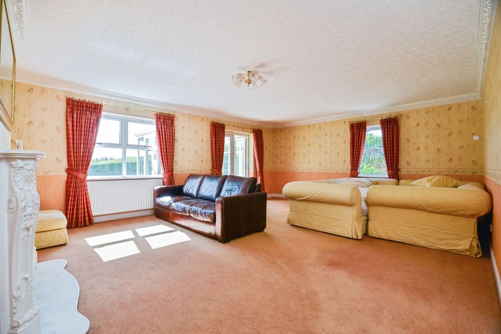 Additional image 9 of 5 bed detached house for saleBack Lane, Bedale, North Yorkshire DL8