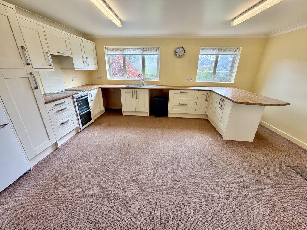 Additional image 4 of Grove Avenue, Yeovil, Somerset, BA20