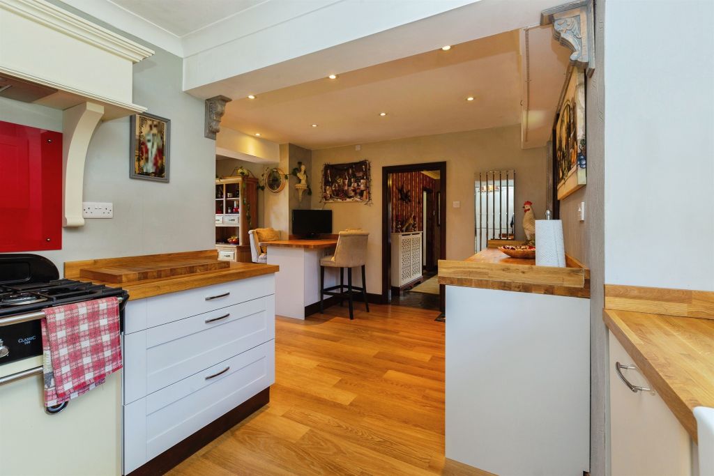 Additional image 9 of 4 bed detached house for saleParsons Lane, Bierton, Aylesbury HP22