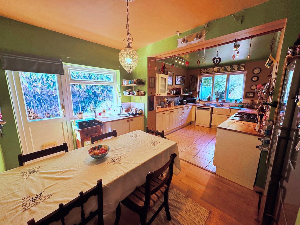 Additional image 9 of 6 bed detached house for saleStein Road, Southbourne, Emsworth PO10