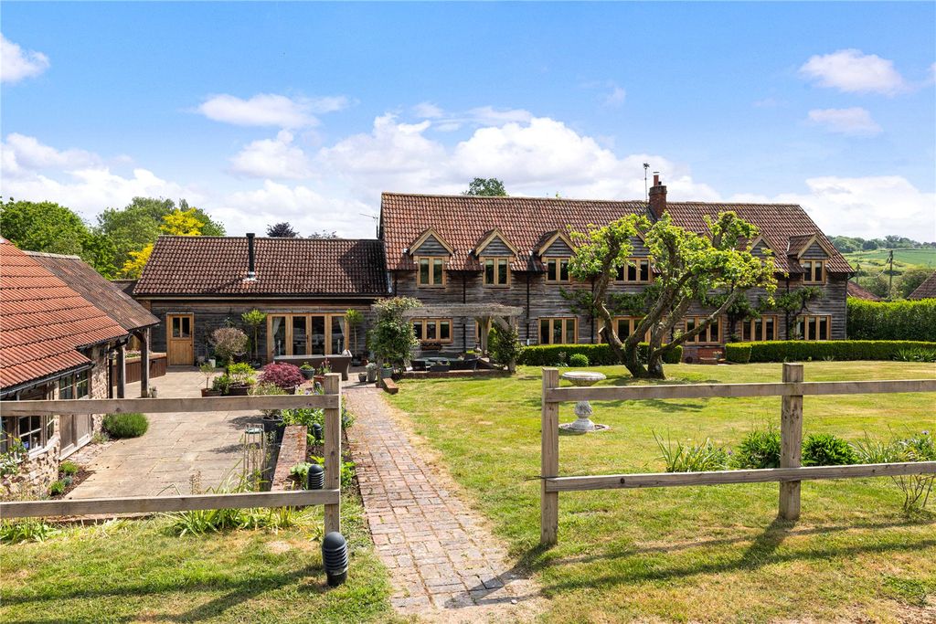 5 bed semi-detached house for saleTunworth Road, Mapledurwell, Basingstoke, Hampshire RG25