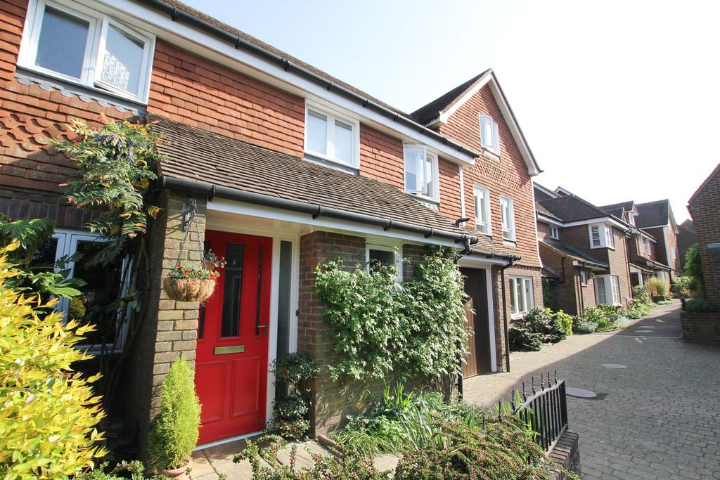 4 bed terraced house for saleOld Mill Walk, Battle TN33