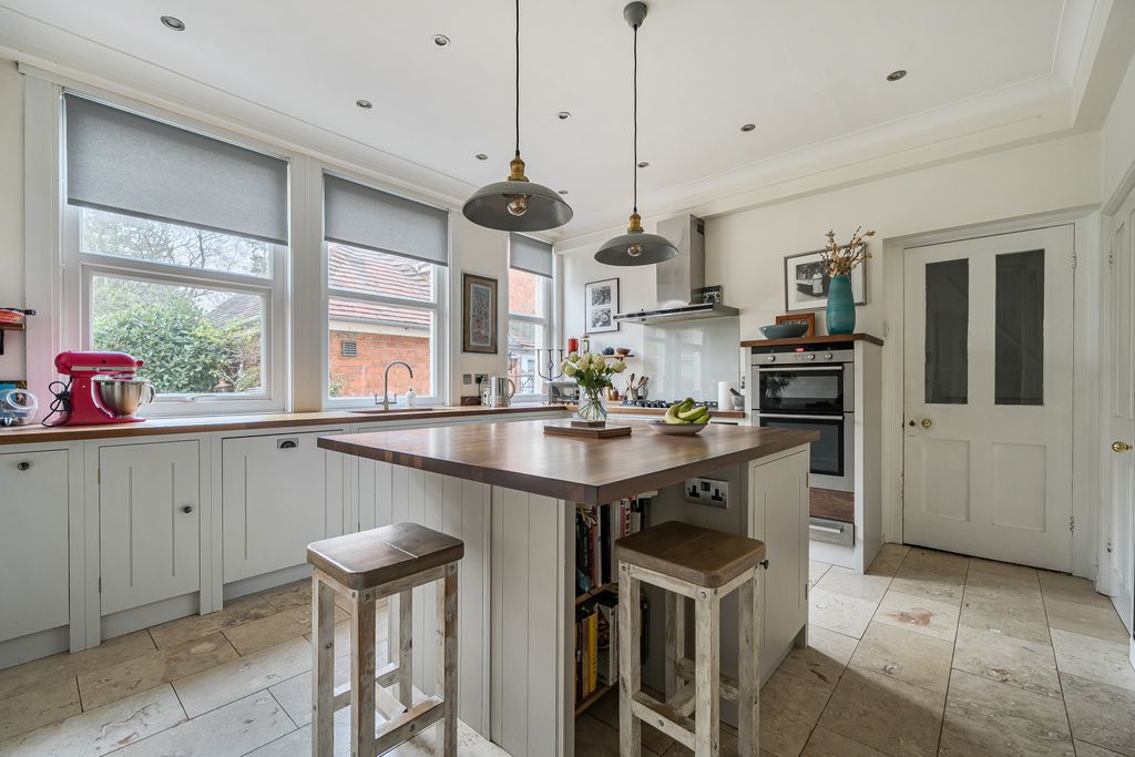 Additional image 6 of 6 bed semi-detached house for saleShinfield Road, Reading, Berkshire RG2