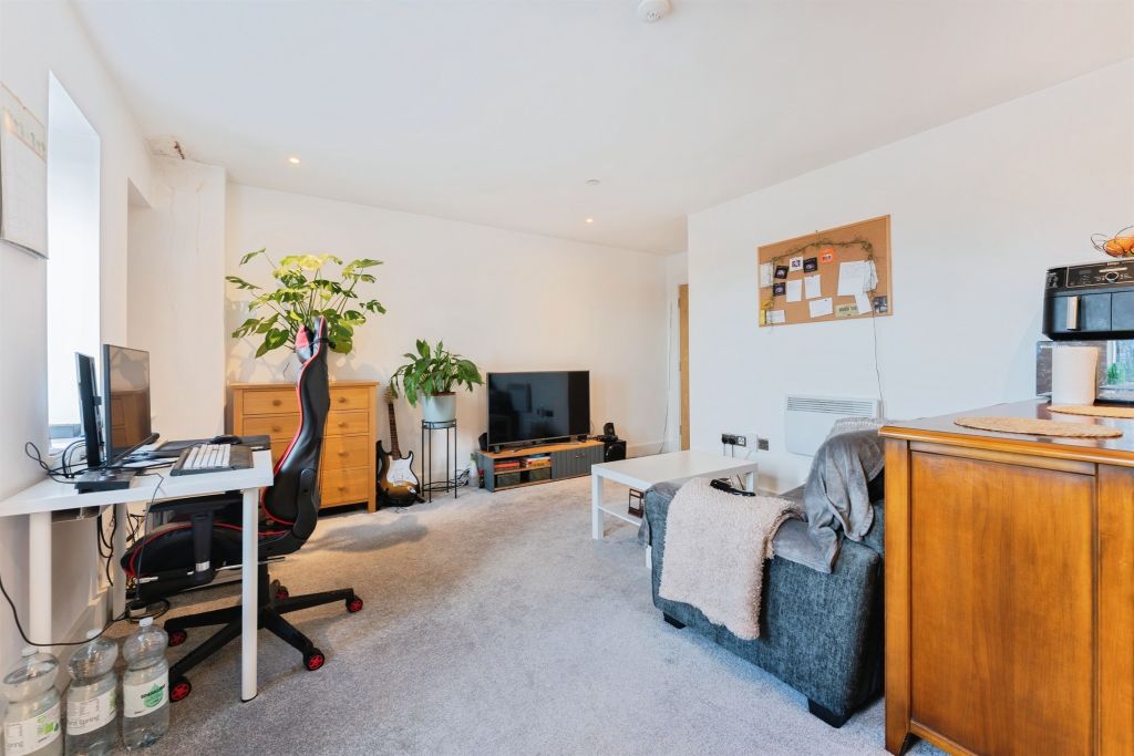 1 bed flat for saleOliver Street, Birkenhead CH41