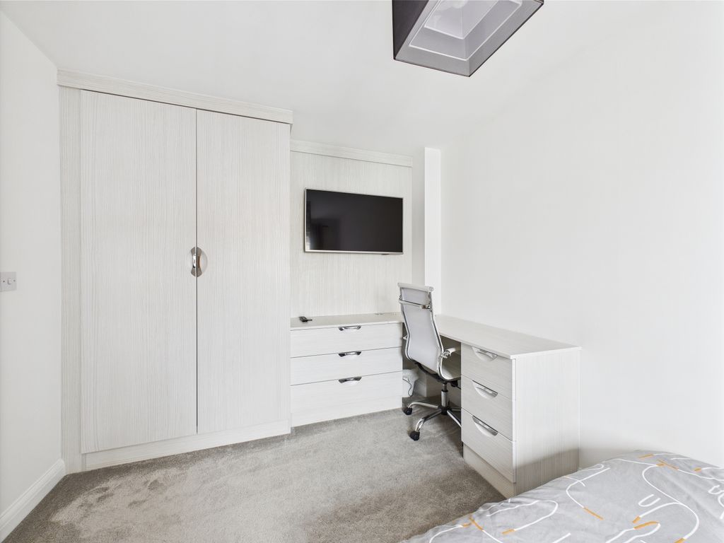 Additional image 13 of 4 bed terraced house for salePark Square, Ashton-Under-Lyne OL6