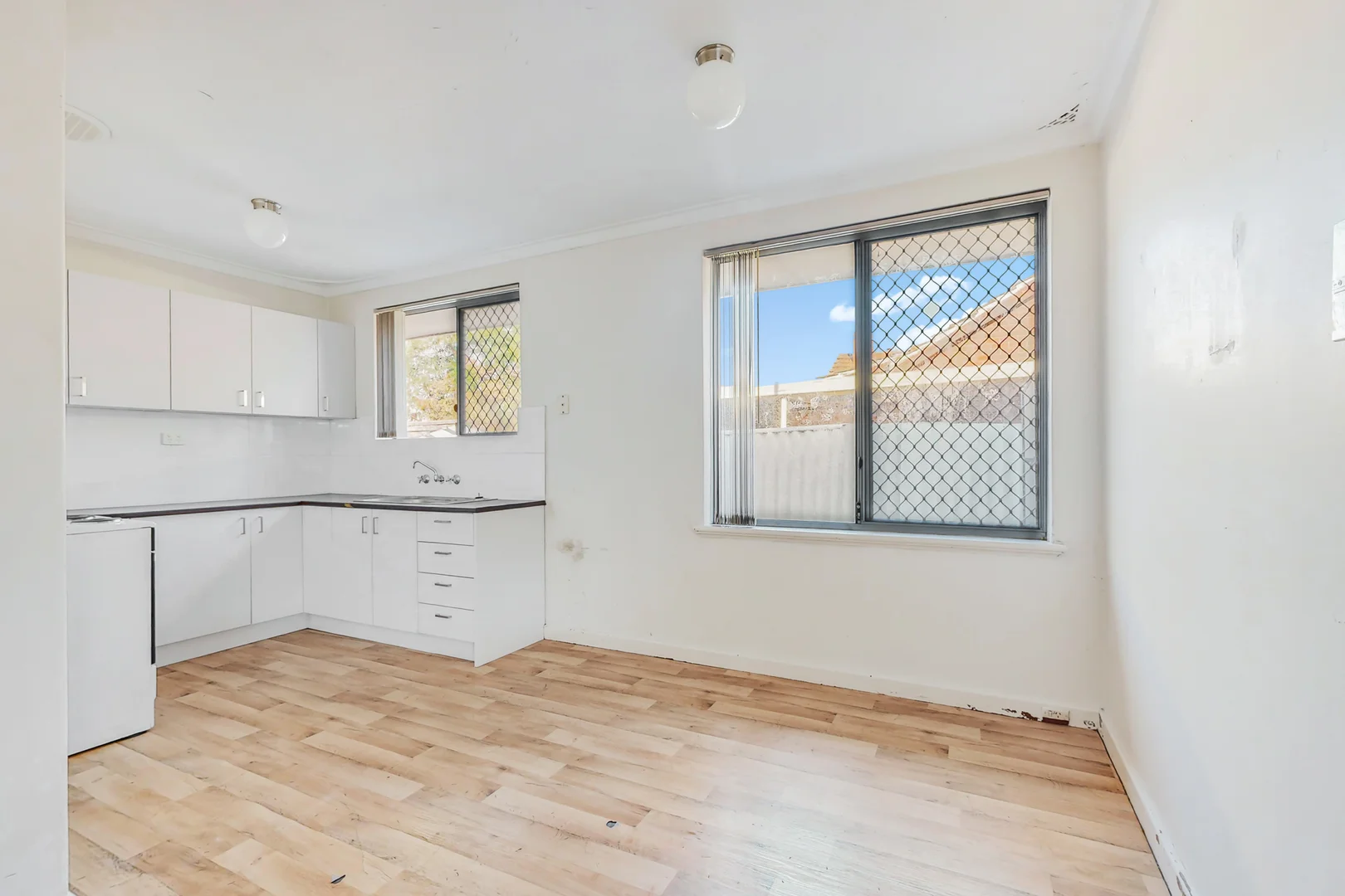 Additional image 3 of 287B Orrong Road, Kewdale WA 6105