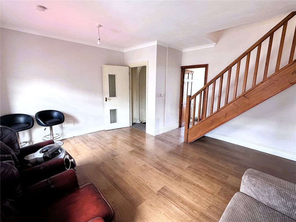 Additional image 2 of 2 bed flat for saleWind Street, Ammanford, Carmarthenshire SA18
