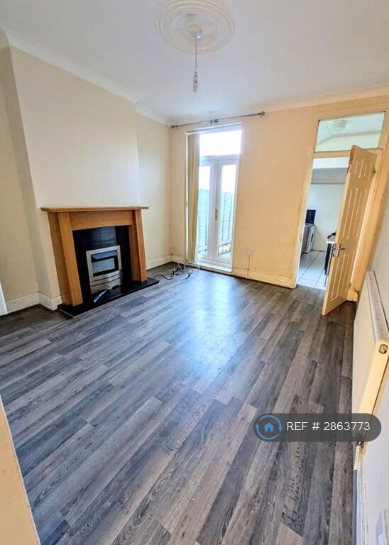 Clifton Road, Smethwick, B67 photo 2
