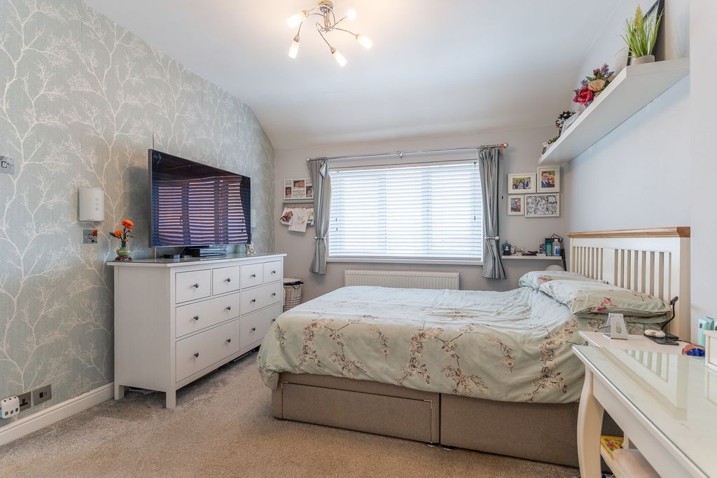 Additional image 15 of 4 bed semi-detached house for saleGraig Park Hill, Newport NP20