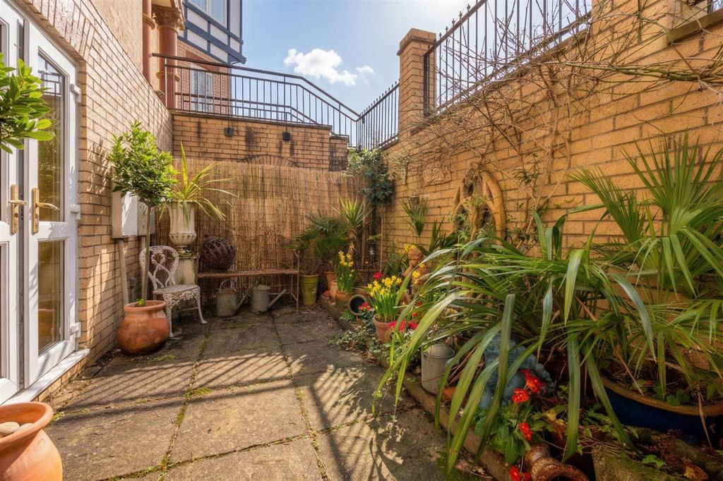 Additional image 30 of 2 bed flat for saleDorset Road, Altrincham WA14