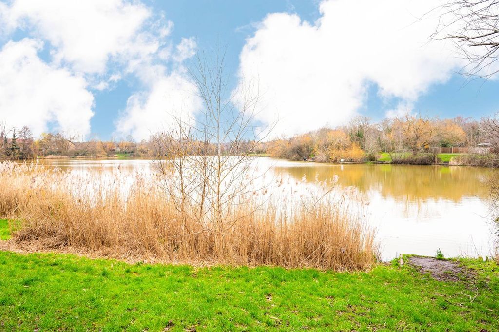 Additional image 10 of 1 bed flat for saleVeryan, Goldsworth Park, Woking GU21