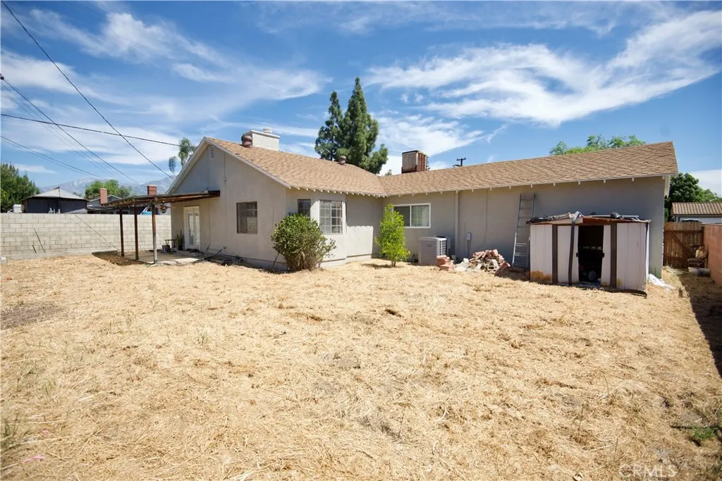 10008 Geneva Ave, Montclair, CA 91763